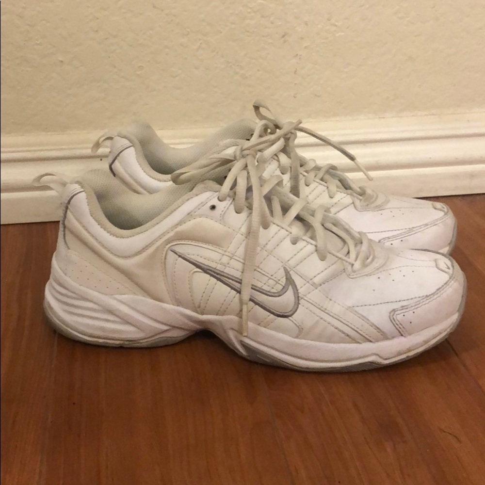 White nike chunky dad sneakers
